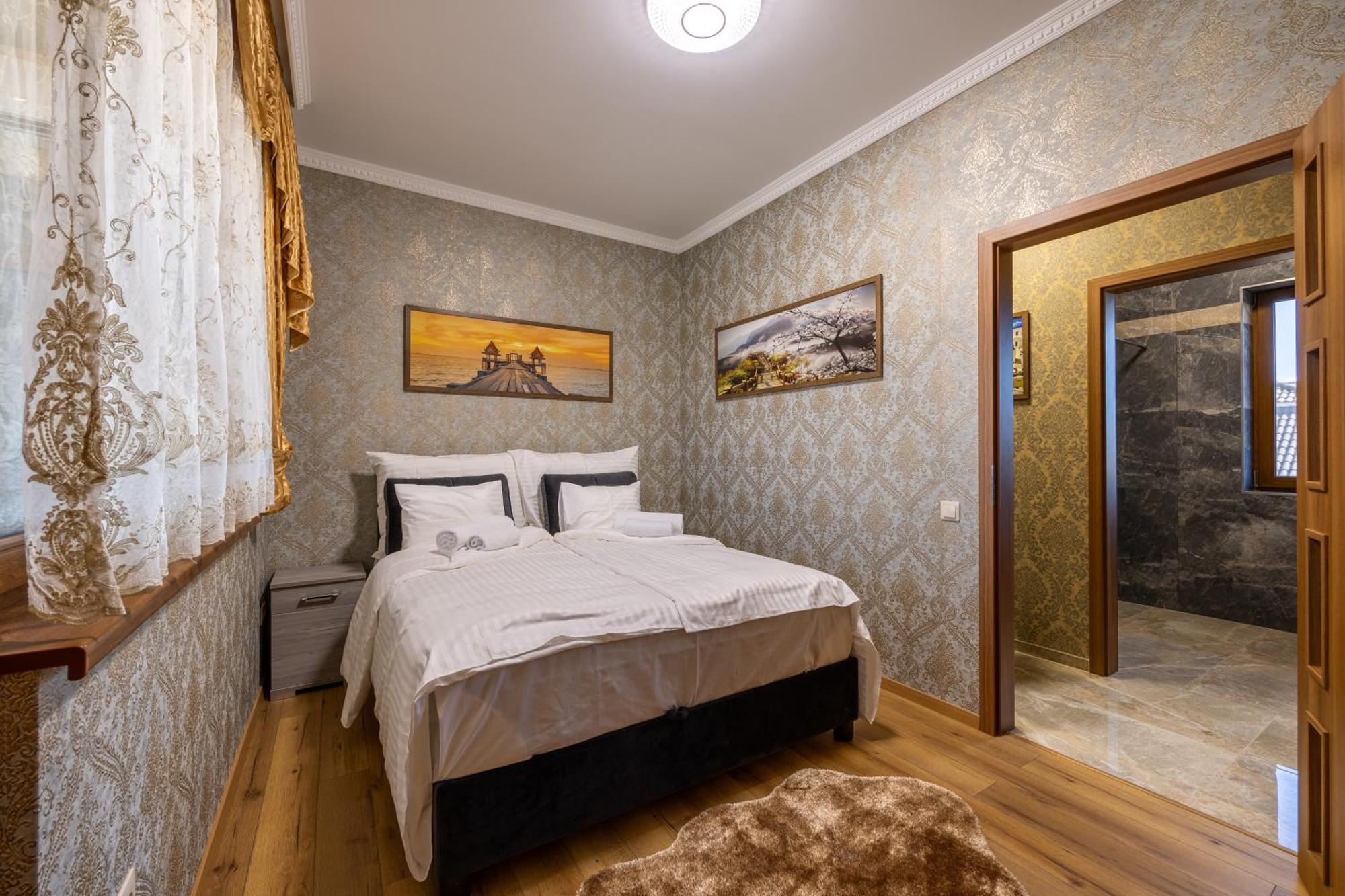 Voeroes Alom Panzio Bed & Breakfast Tiszakecske Exterior photo