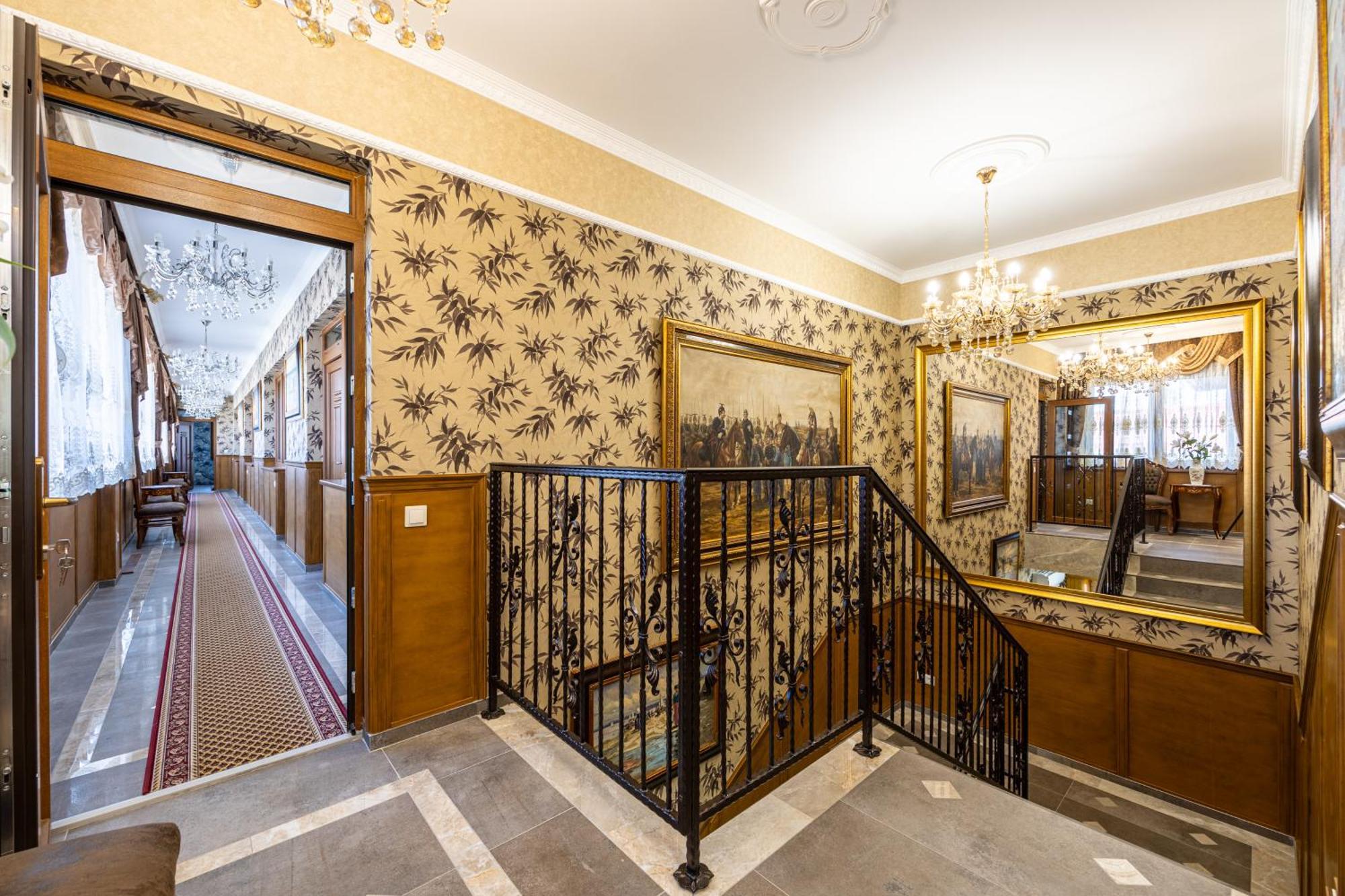Voeroes Alom Panzio Bed & Breakfast Tiszakecske Exterior photo